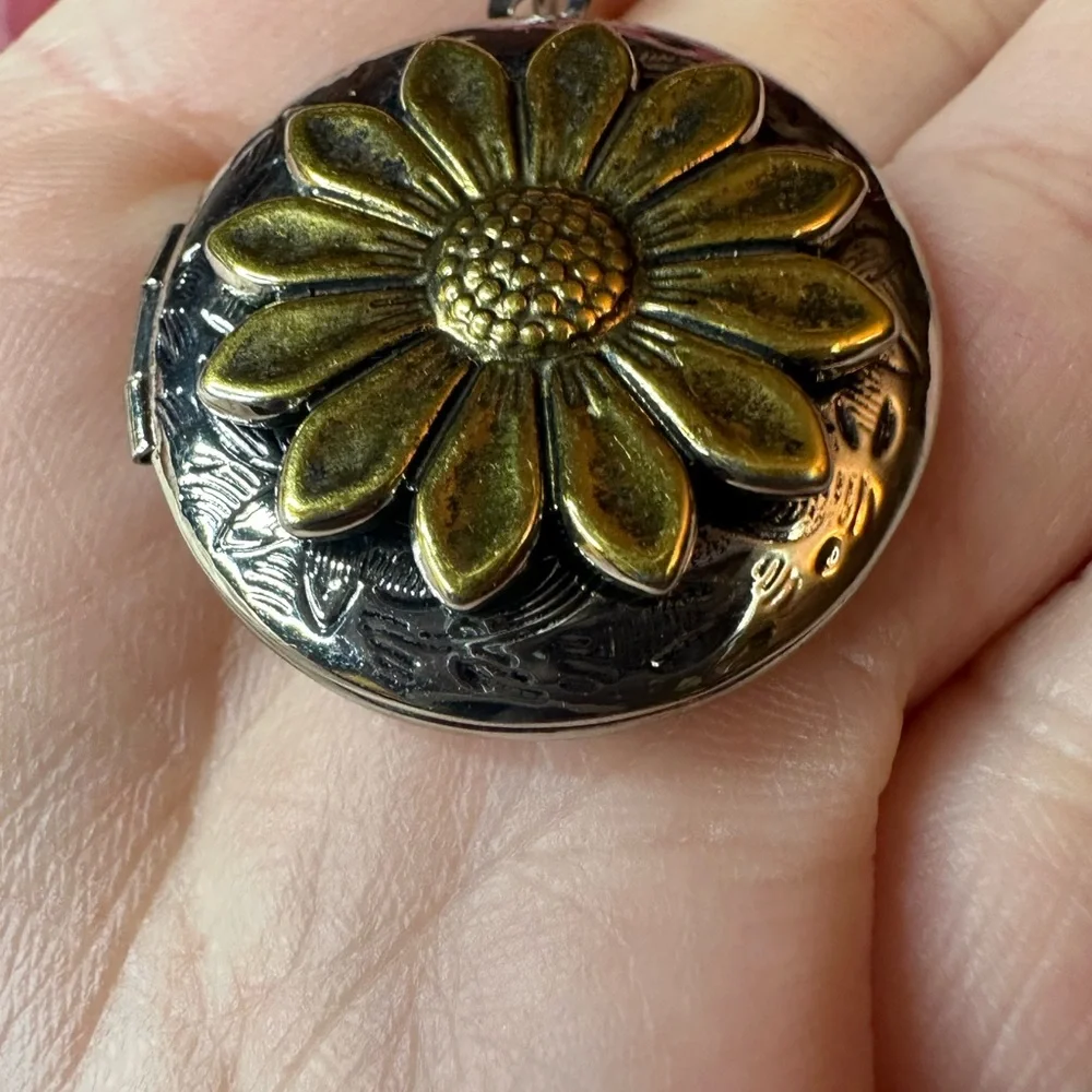 Sunflower Vintage Locket Necklace New Boho Country Western gift mother daughter - Picture 4 of 12
